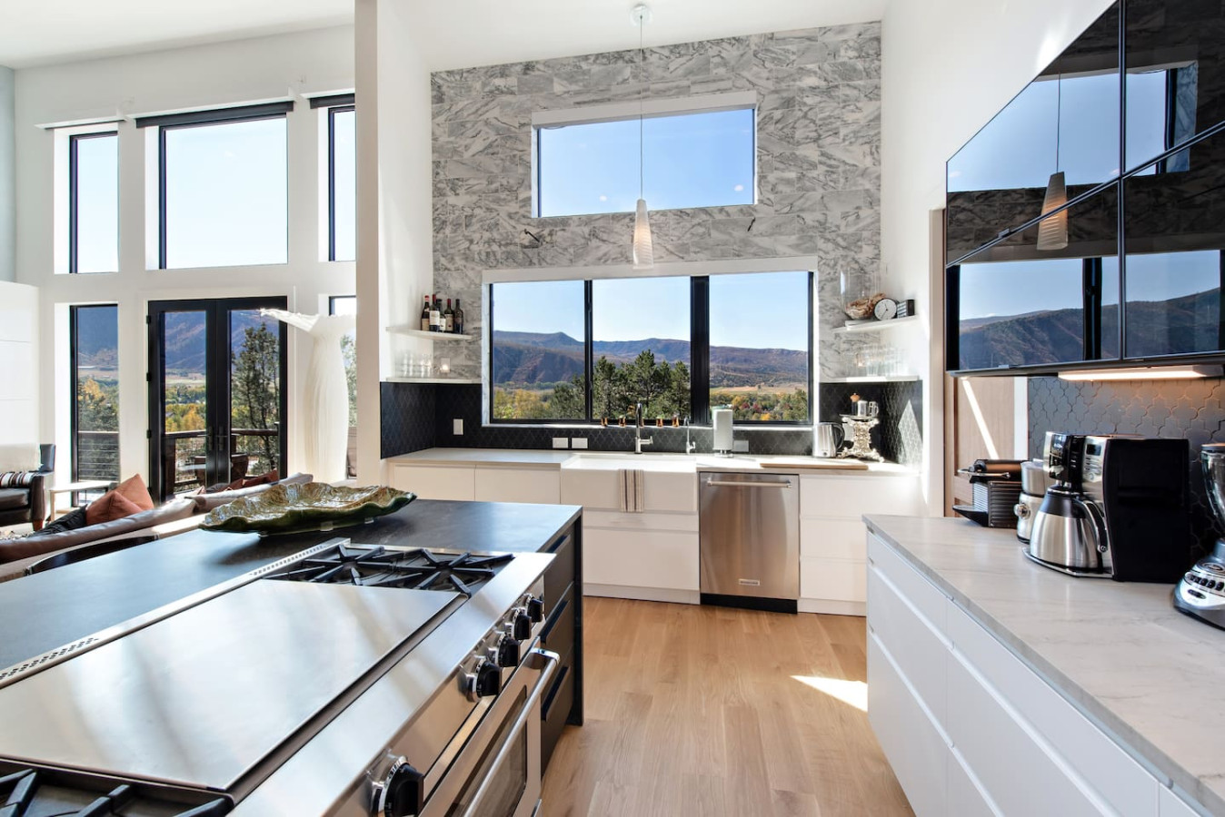 Well equipped kitchen