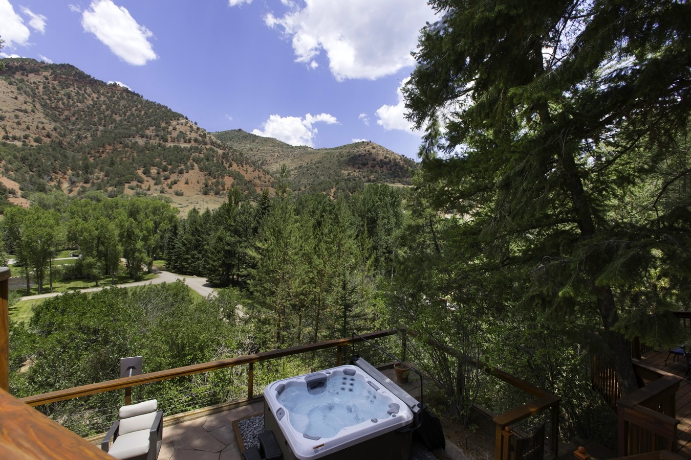 Luxury Mountain Log Home w/ Hot Tub, Sauna, Game Room & River & Mtn Views!