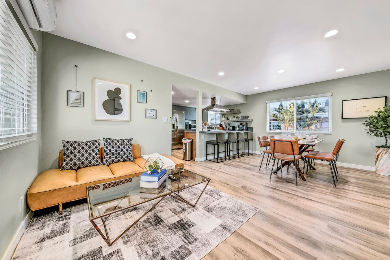 Charming Beach Escape With Smart Amenities - Serene Family Haven - 杭亭頓海灘