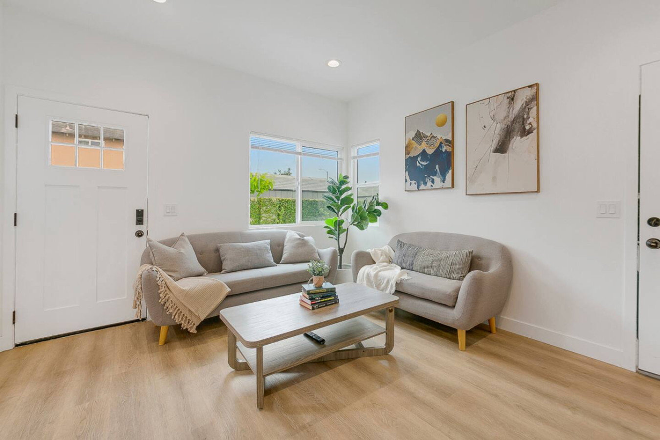 Charming Getaway With Backyard Golf Course - Cozy And Inviting Retreat - Garden Grove, CA