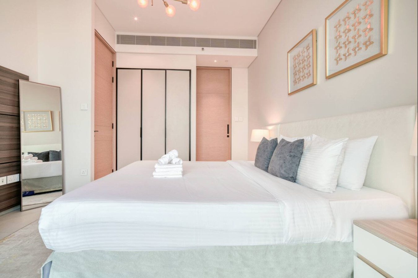 Marina View w/ Beach Access Apt in Address JBR