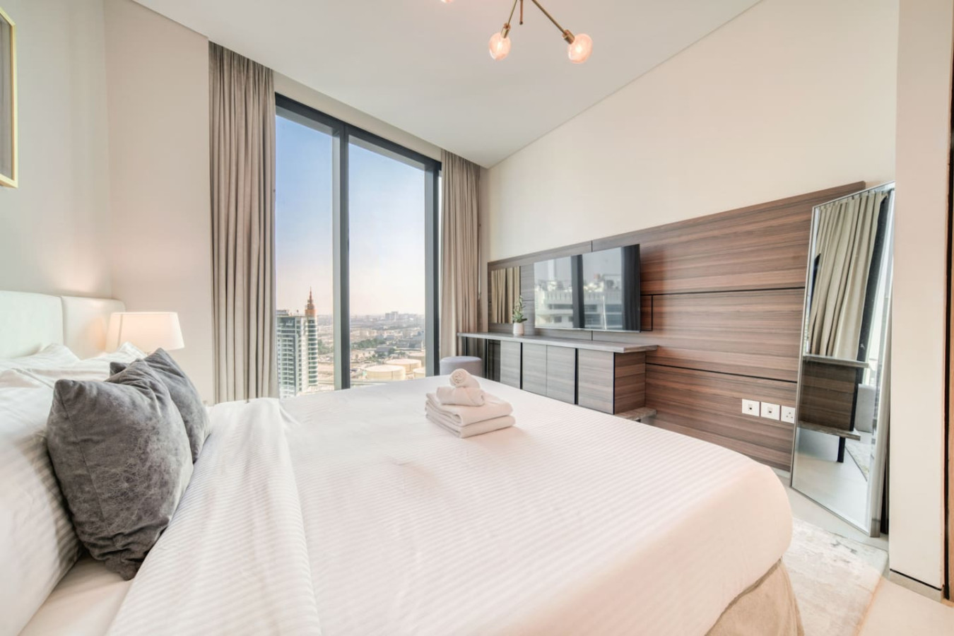 Marina View w/ Beach Access Apt in Address JBR