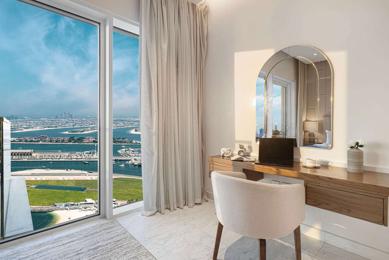 1JBR | 3BHK Luxury Sea & Palm View w/Private Beach