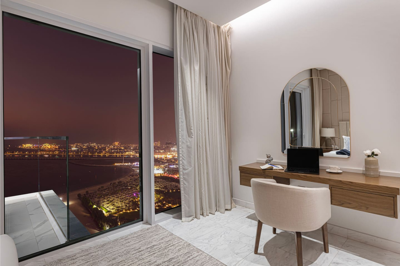 1JBR | 3BHK Luxury Sea & Palm View w/Private Beach