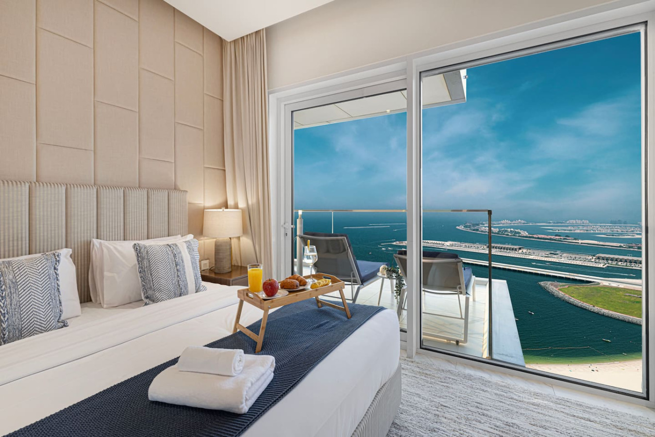 1JBR | 3BHK Luxury Sea & Palm View w/Private Beach