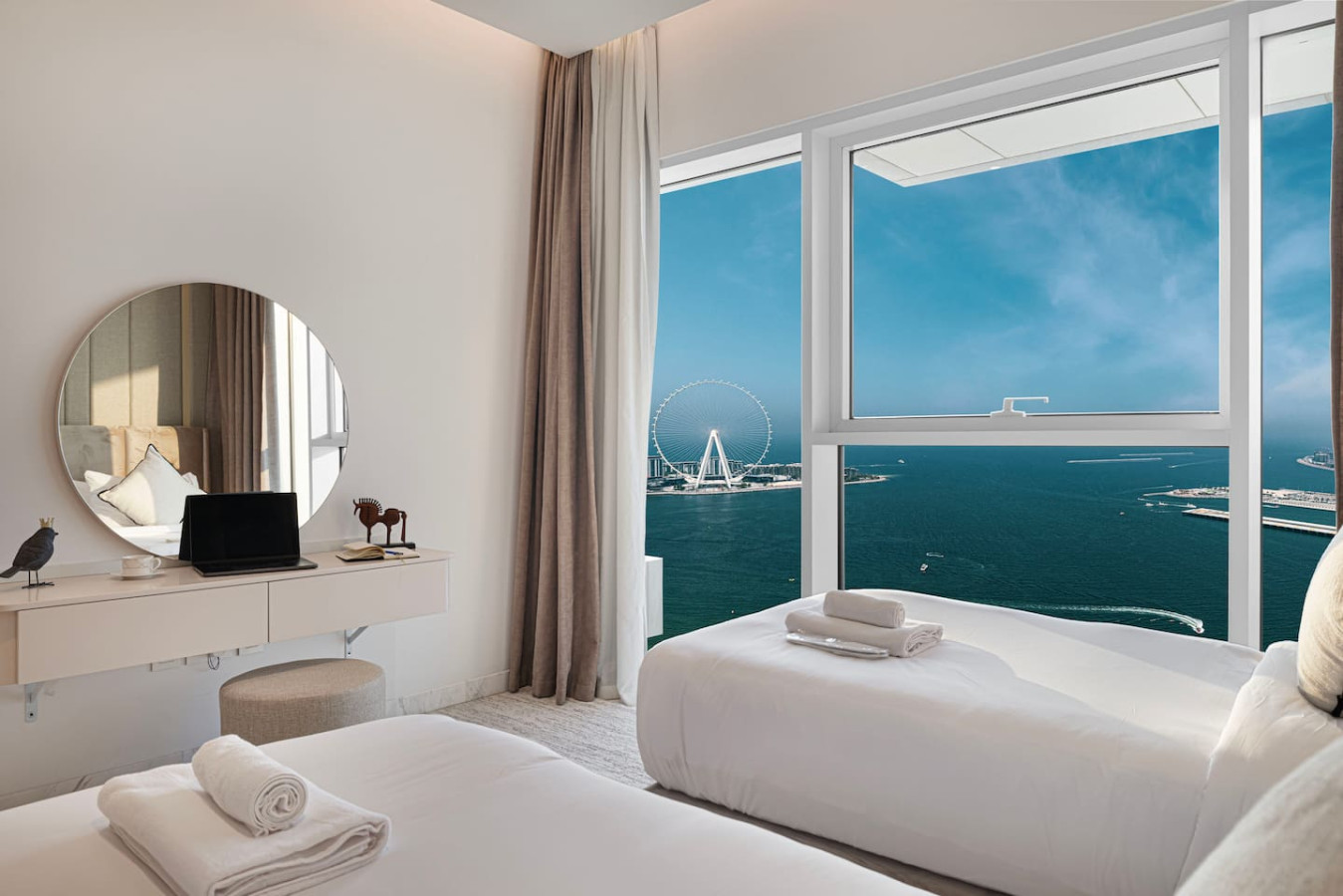 1JBR | 3BHK Luxury Sea & Palm View w/Private Beach