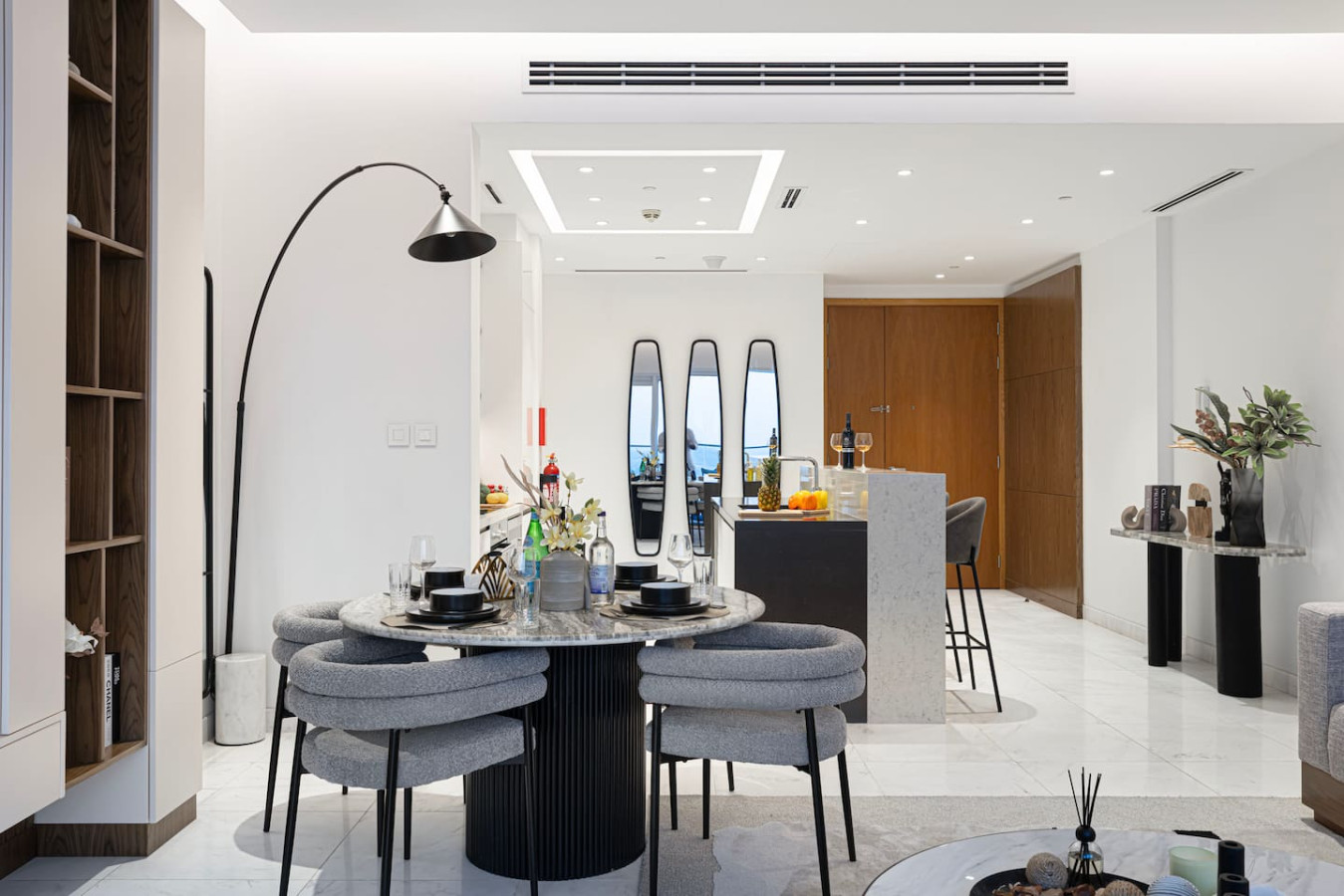 1JBR | 3BHK Luxury Sea & Palm View w/Private Beach