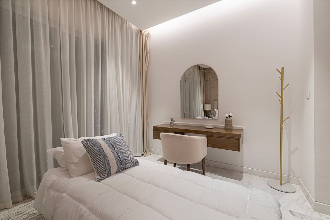 1JBR | 3BHK Luxury Sea & Palm View w/Private Beach