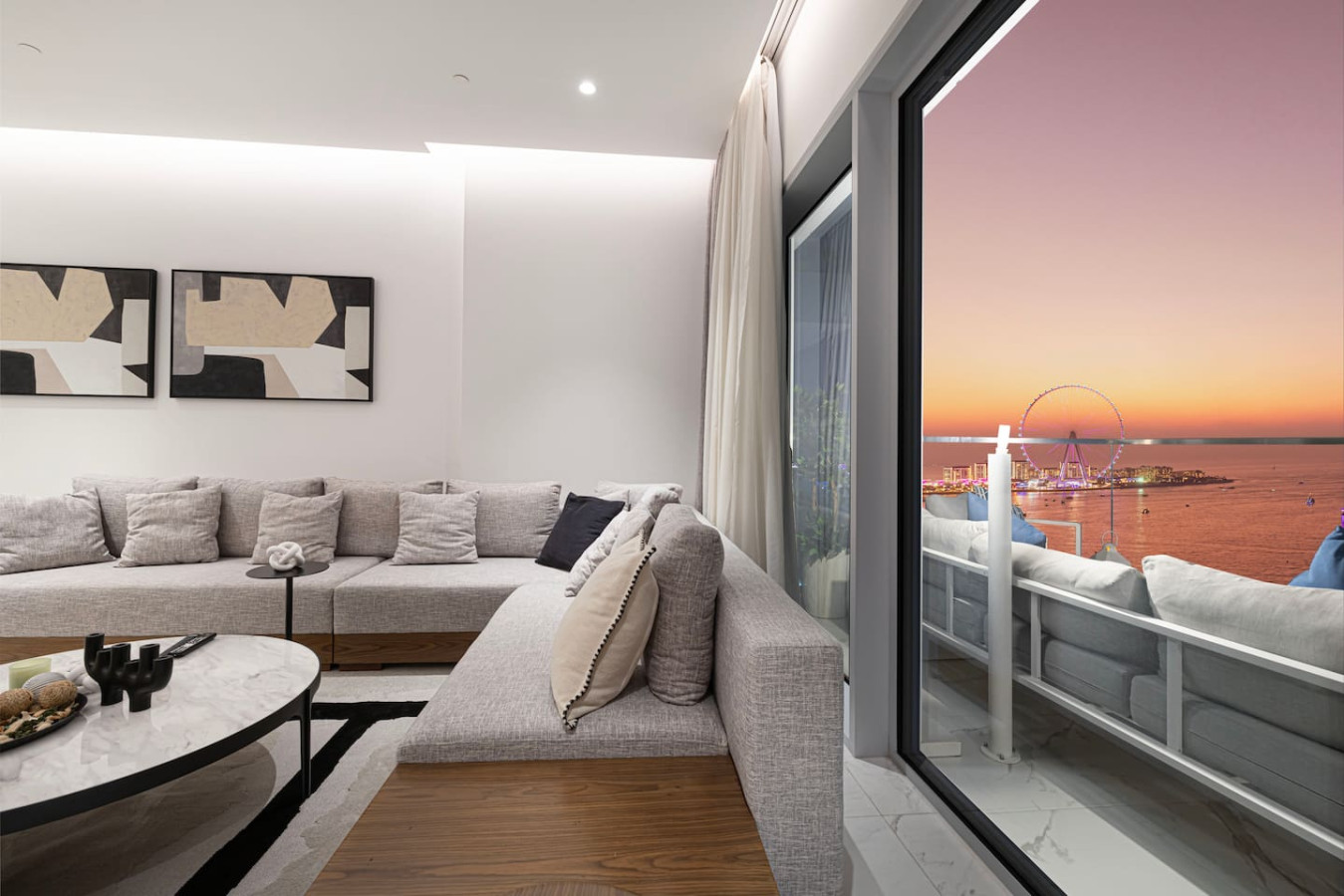 1JBR | 3BHK Luxury Sea & Palm View w/Private Beach