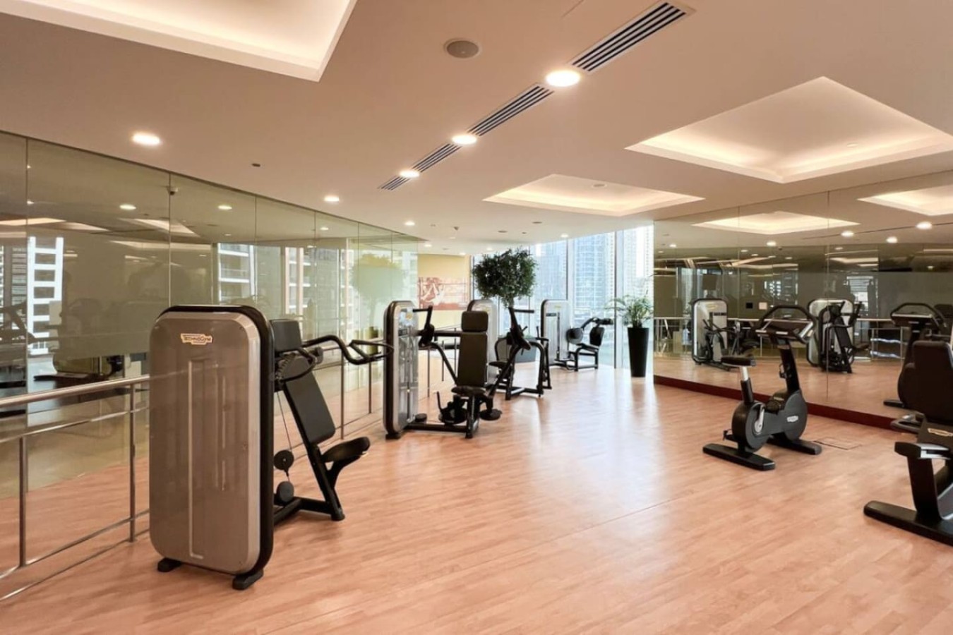 Canal Views | Modern Gym | Beachfront Resort