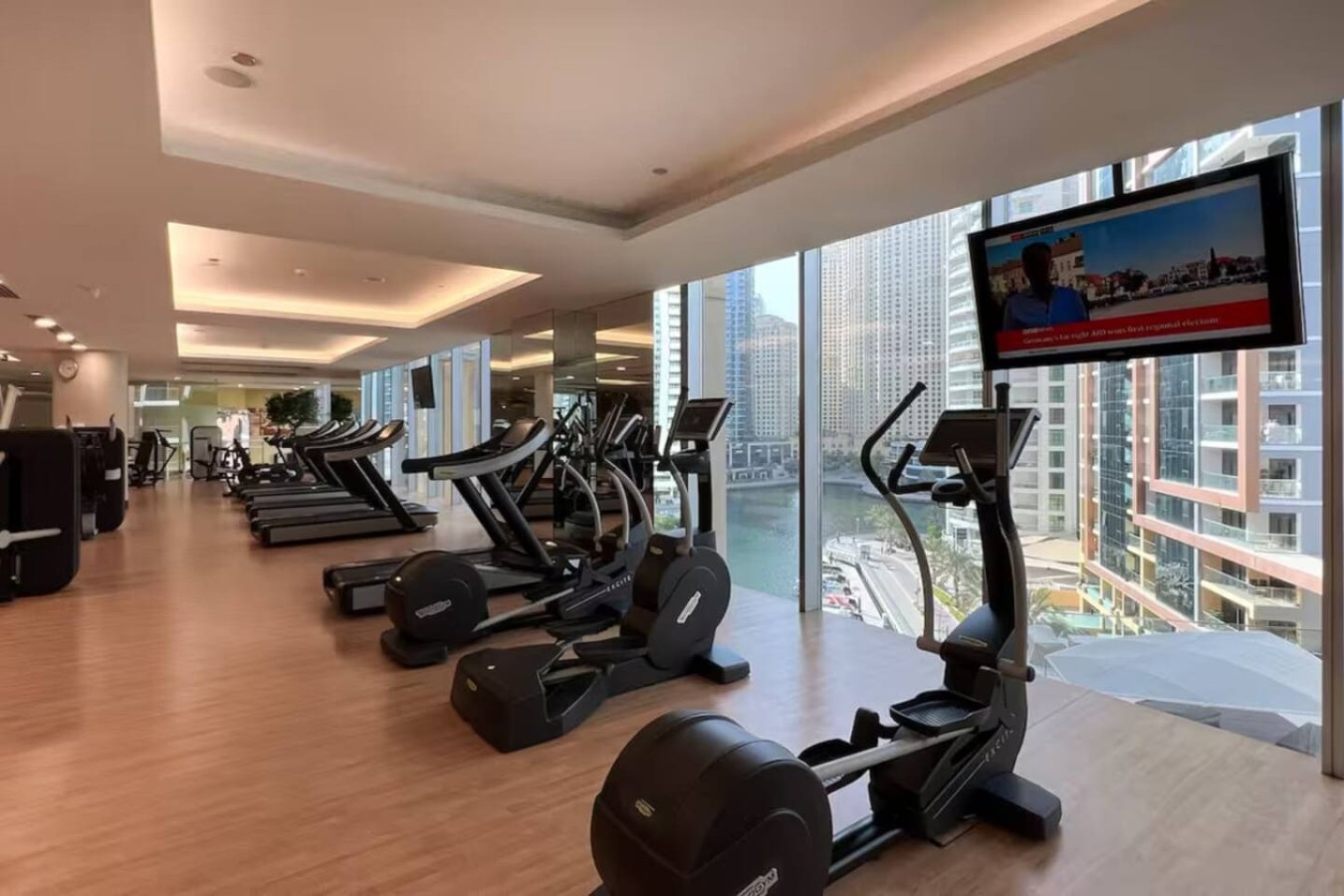 Canal Views | Modern Gym | Beachfront Resort