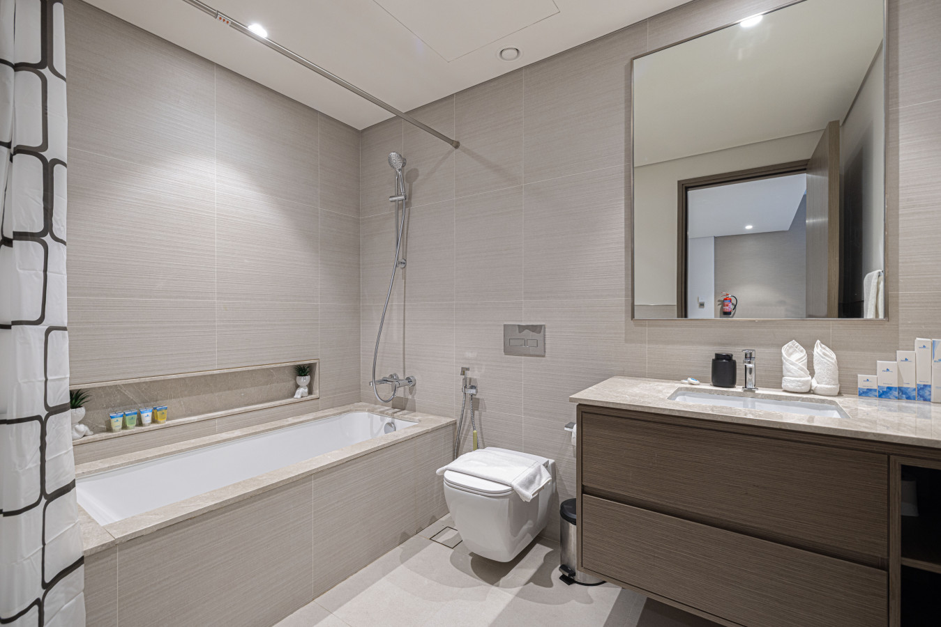 Grande Downtown 1BR | Steps to Burj Khalifa &Opera