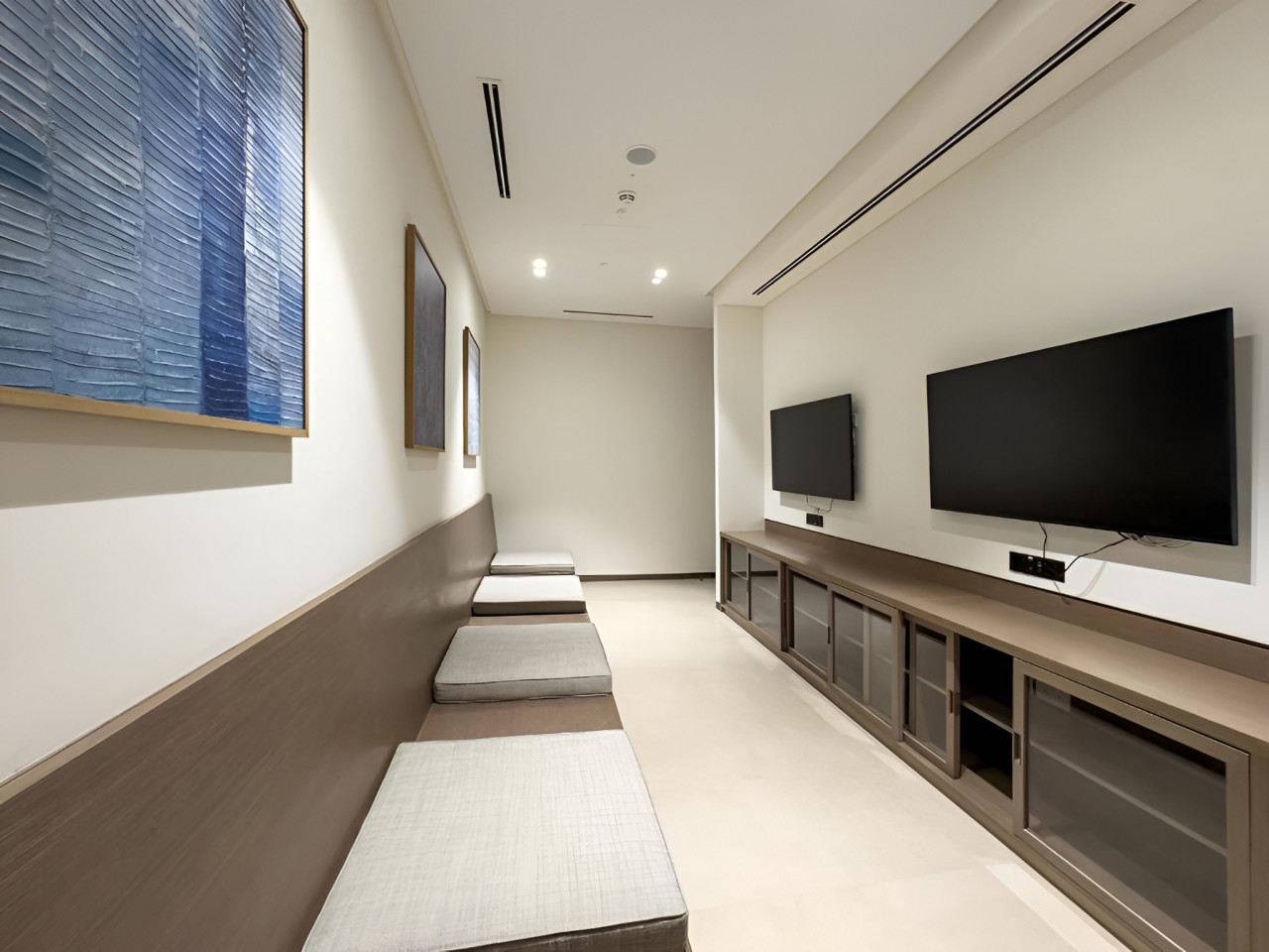 Grande Downtown 1BR | Steps to Burj Khalifa &Opera