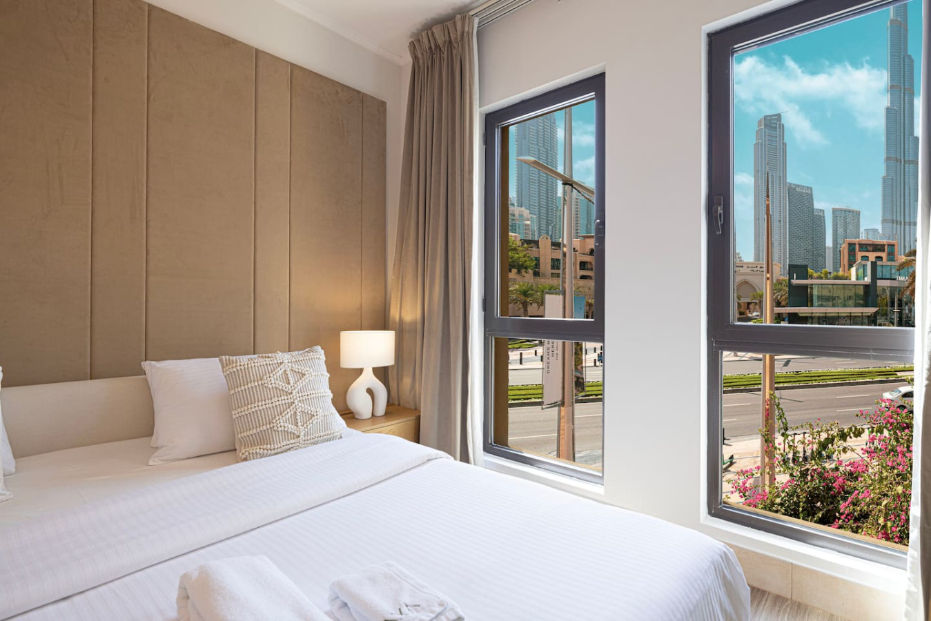 Downtown 2BR w/ Burj Khalifa View | By Dubai Mall