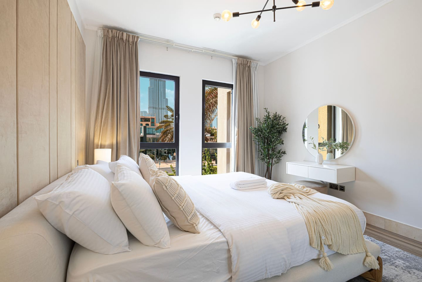 Downtown 2BR w/ Burj Khalifa View | By Dubai Mall