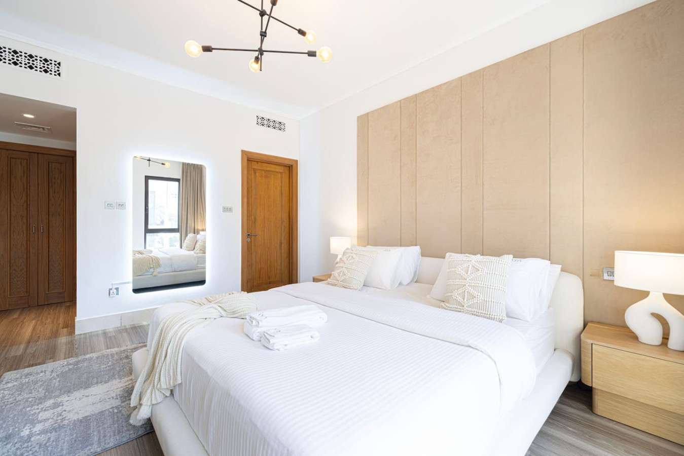 Downtown 2BR w/ Burj Khalifa View | By Dubai Mall
