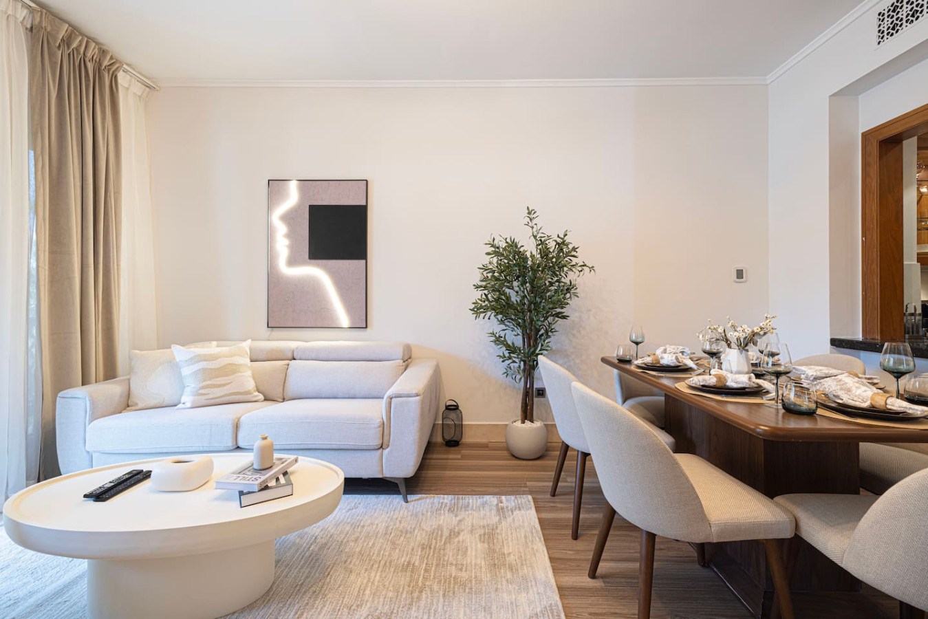 Downtown 2BR w/ Burj Khalifa View | By Dubai Mall