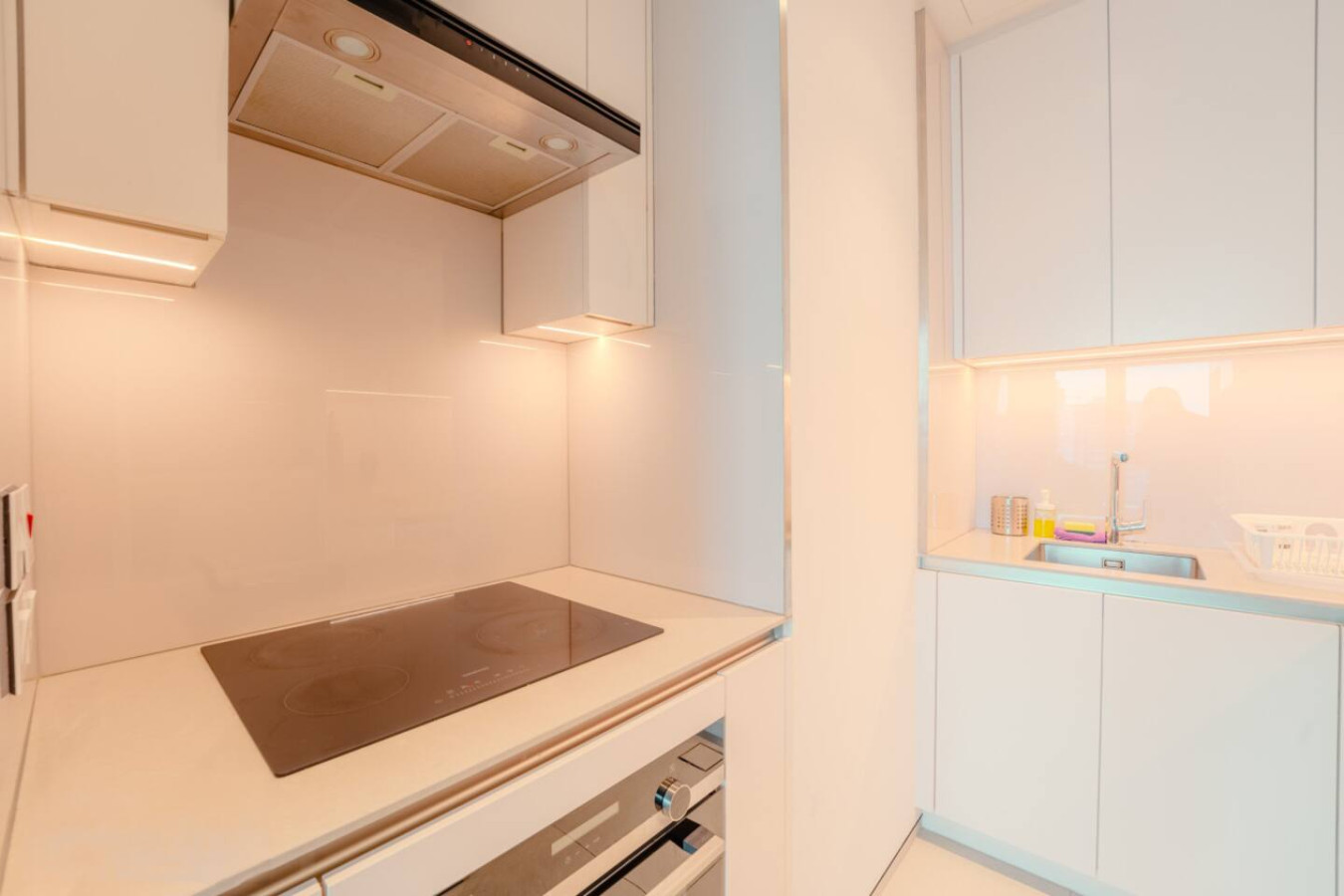 Stylish 1BR the Address | Marina View | Pool & Gym