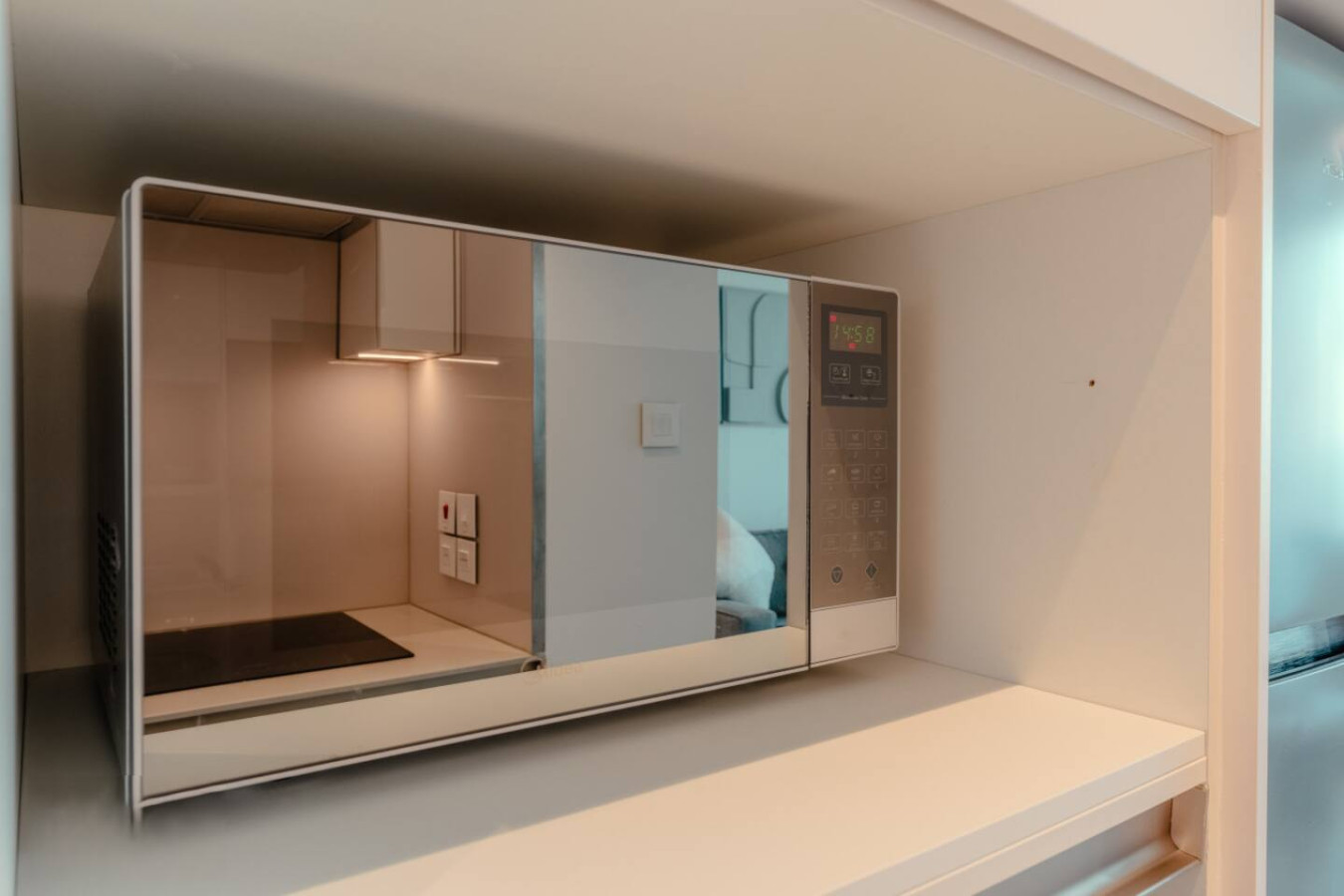 Stylish 1BR the Address | Marina View | Pool & Gym
