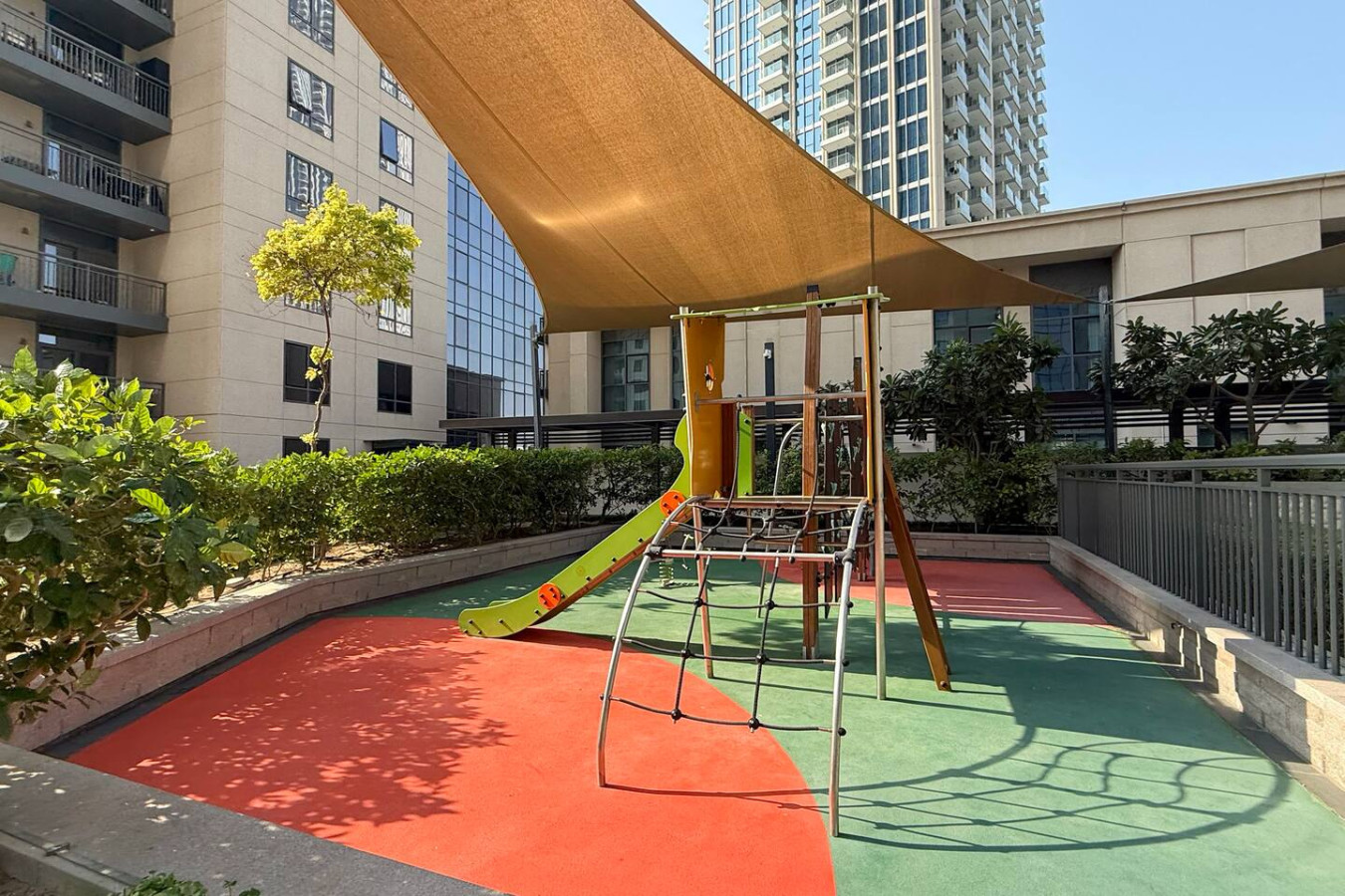 Huge 1BR in Creek Harbour with City View and Pool