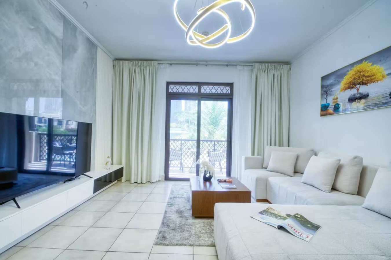 Downtown 2BR w/ Burj Khalifa View | By Dubai Mall