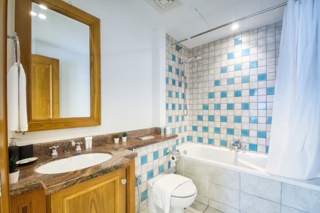 Downtown 2BR w/ Burj Khalifa View | By Dubai Mall