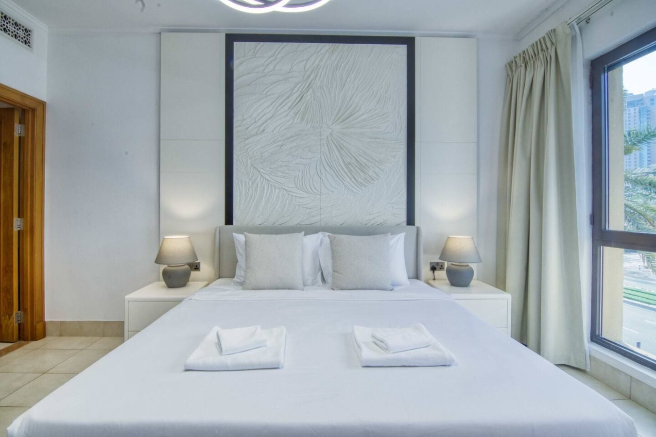 Downtown 2BR w/ Burj Khalifa View | By Dubai Mall