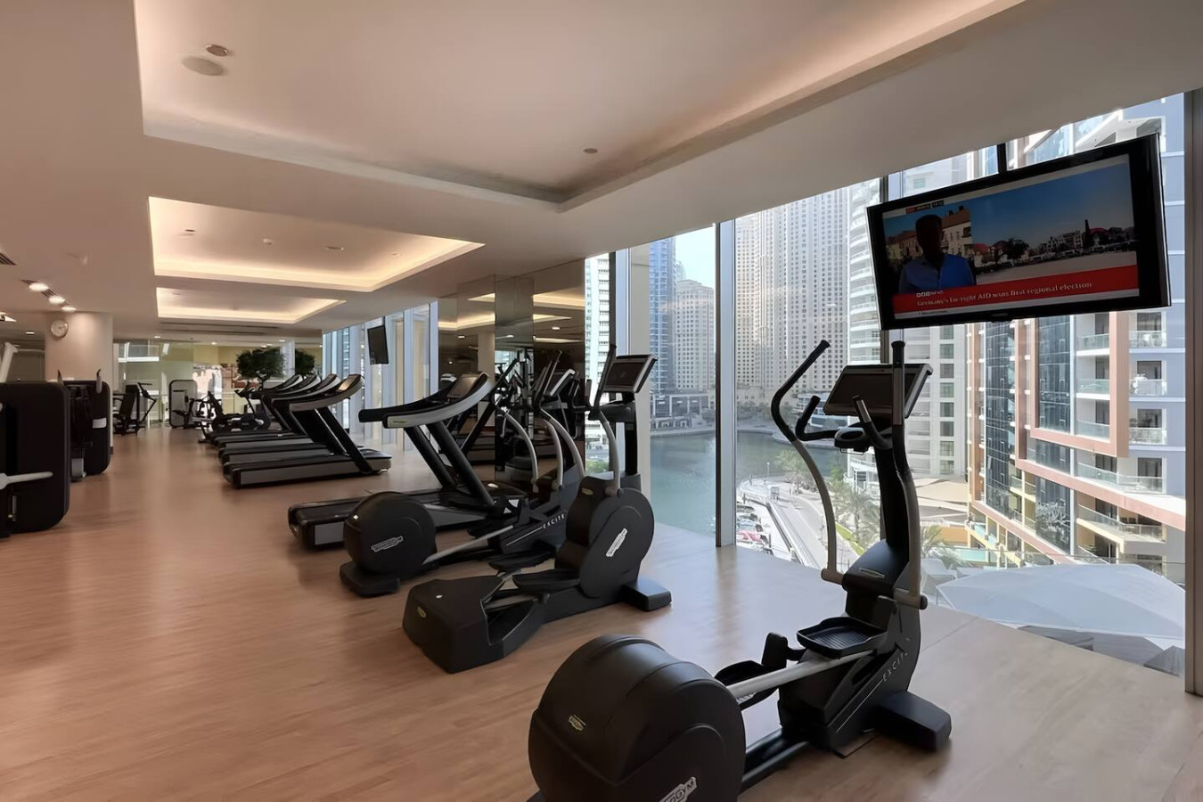Address Beach Resort 1BR w/Pvt Beach &Steps to JBR