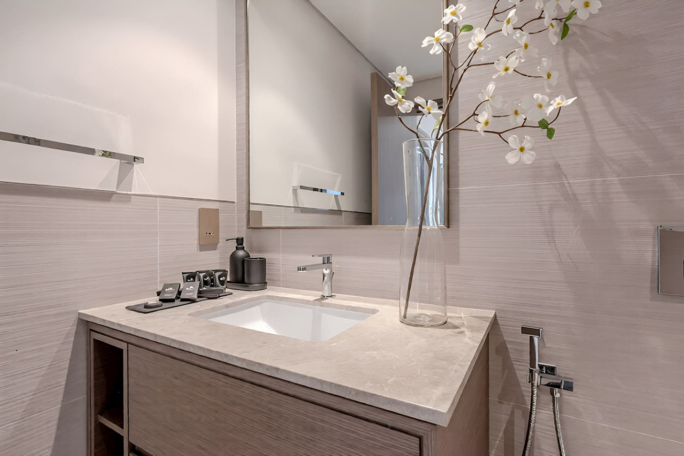 New 1BR | Burj Khalifa Infinity Pool | Dubai Mall