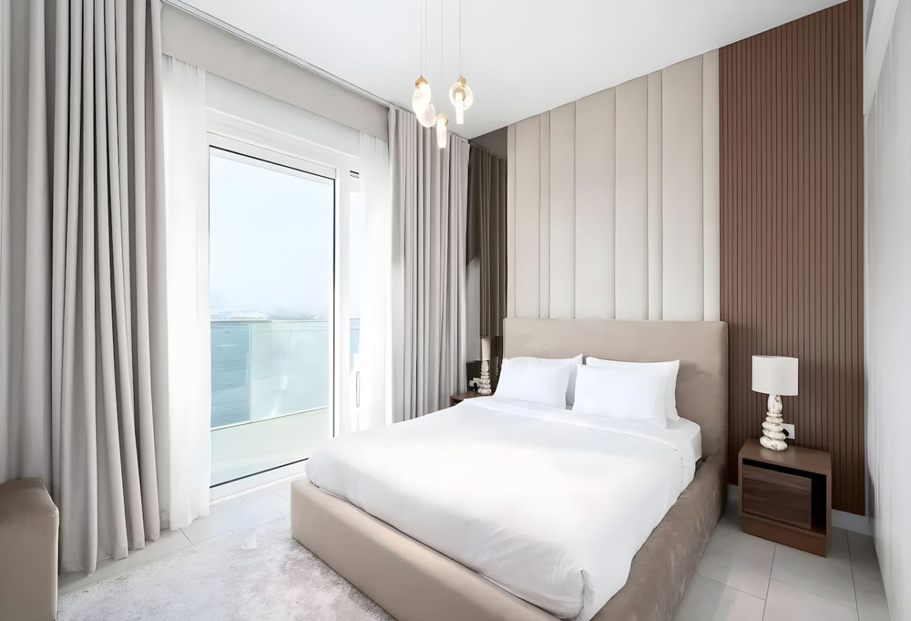Luxury 4BR Beachfront La Vie JBR | Sea Views