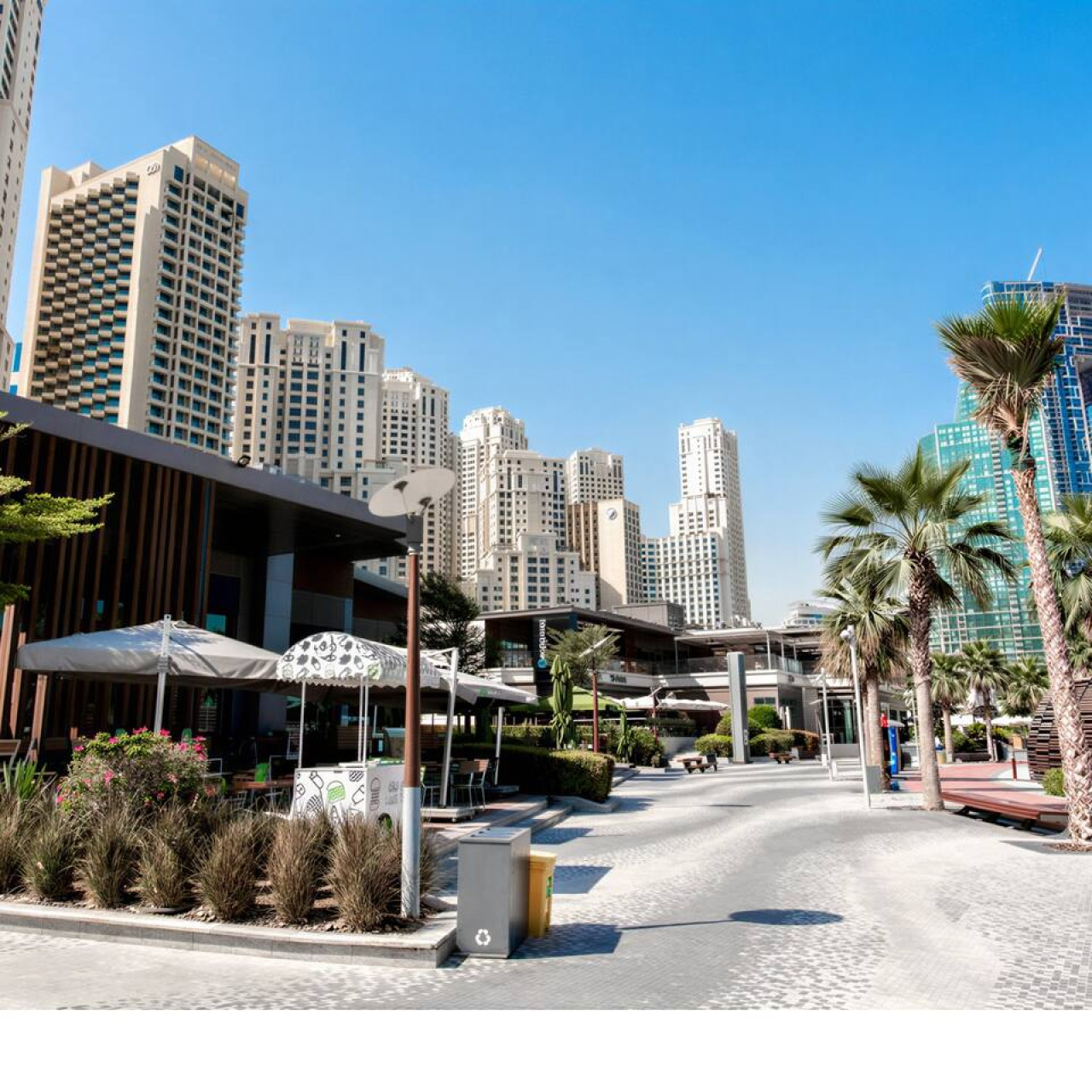 Luxury 4BR Beachfront La Vie JBR | Sea Views