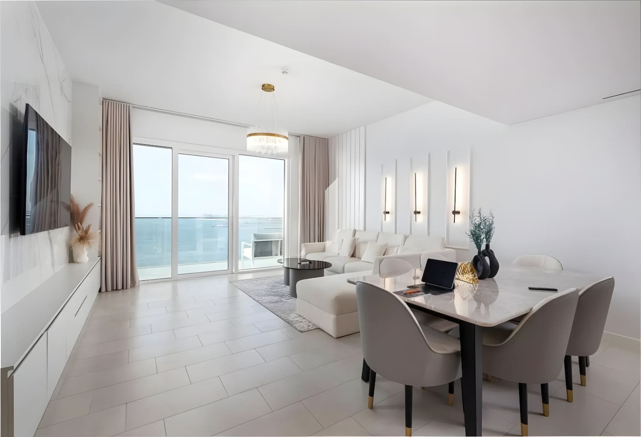Luxury 4BR Beachfront La Vie JBR | Sea Views