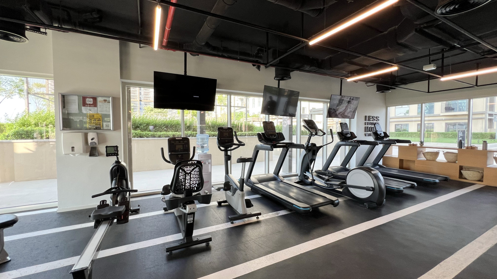 Luxury 1BR Haven | Dubai Hills | 5 Min to Mall