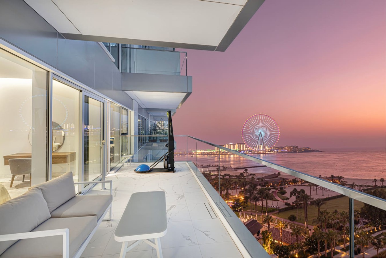 1JBR 2BHK Luxury Sea View w/ Dubai Private Beach