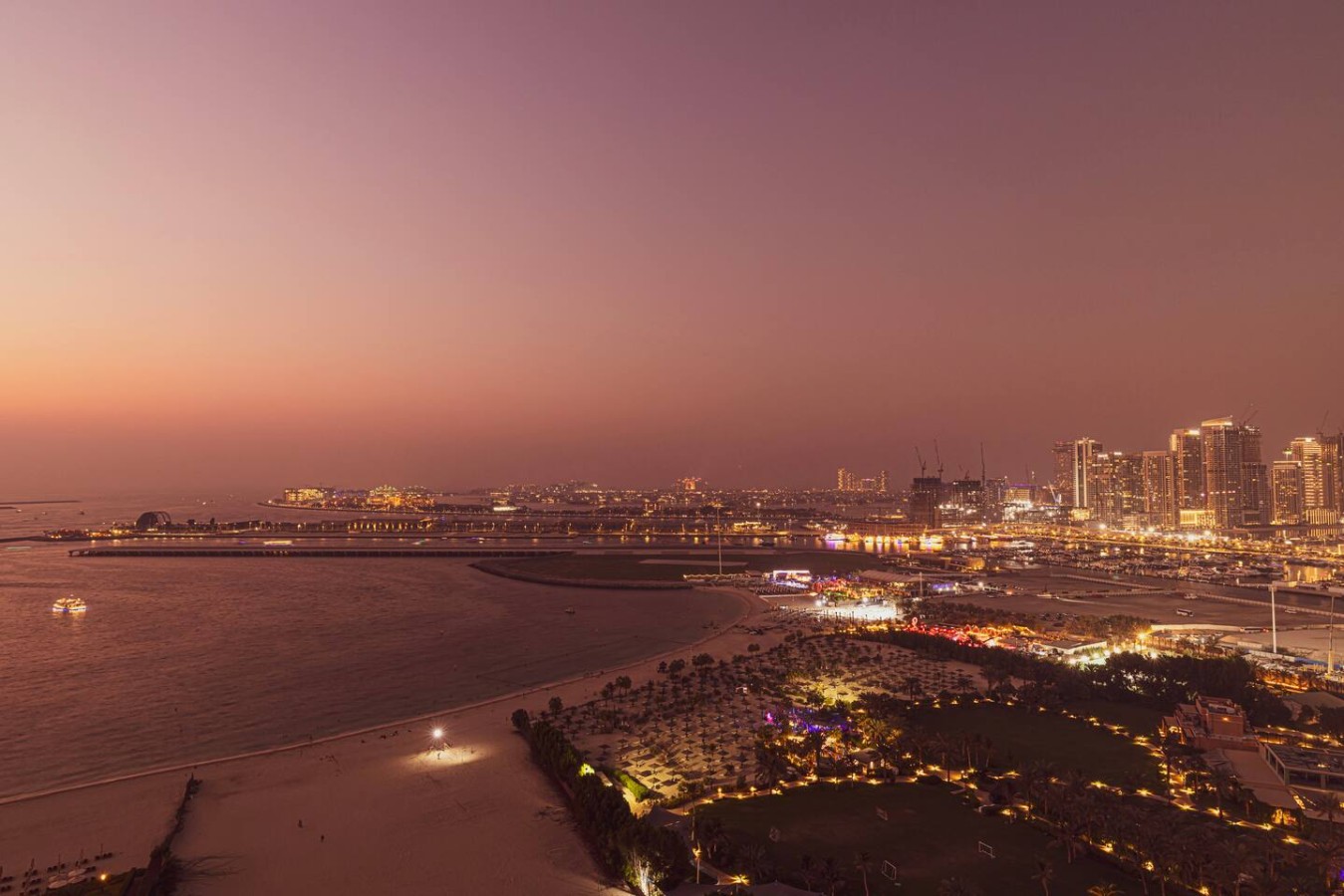 1JBR 2BHK Luxury Sea View w/ Dubai Private Beach