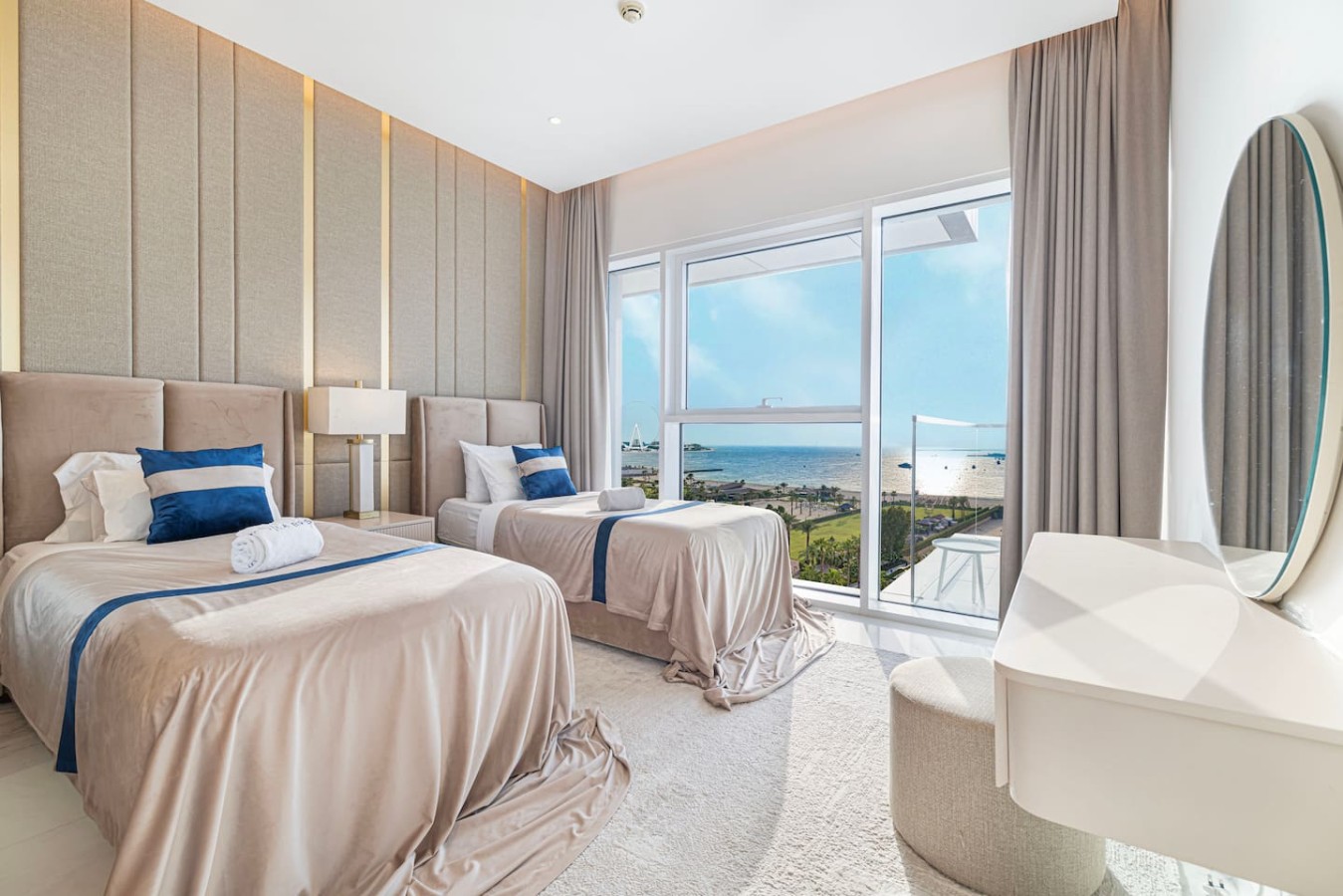 1JBR 2BHK Luxury Sea View w/ Dubai Private Beach
