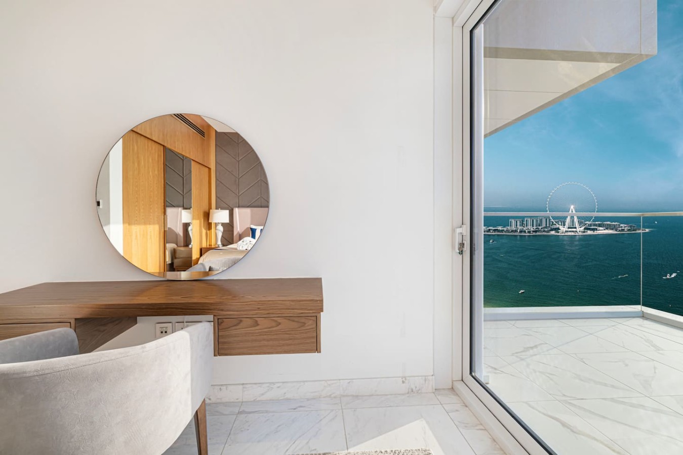 1JBR 2BHK Luxury Sea View w/ Dubai Private Beach