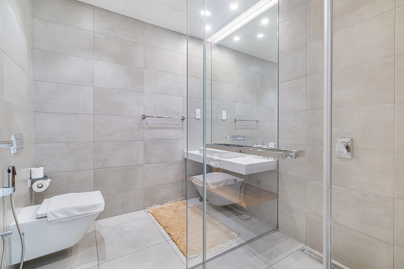 1JBR 2BHK Luxury Sea View w/ Dubai Private Beach