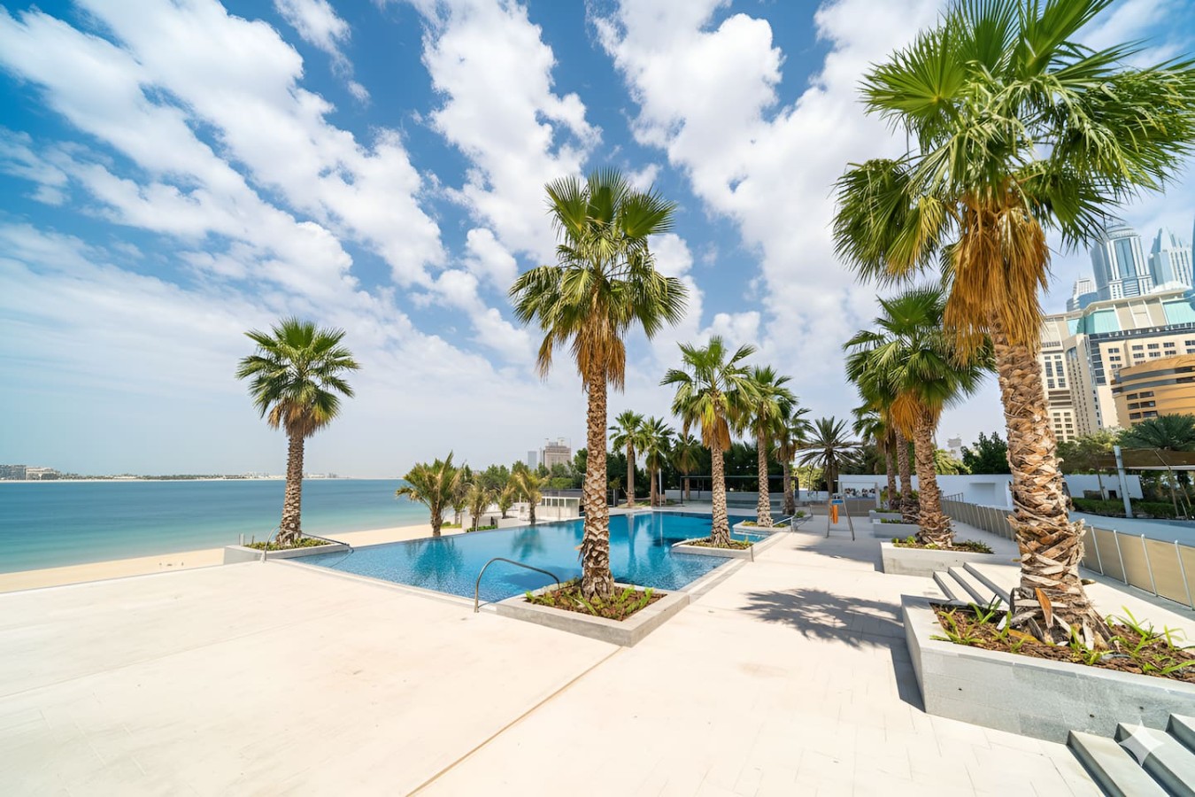 1JBR 2BHK Luxury Sea View w/ Dubai Private Beach
