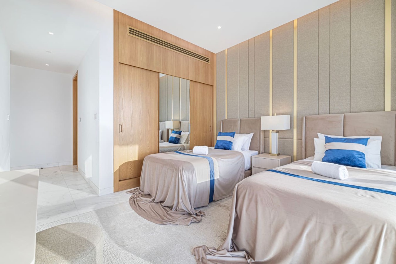 1JBR 2BHK Luxury Sea View w/ Dubai Private Beach