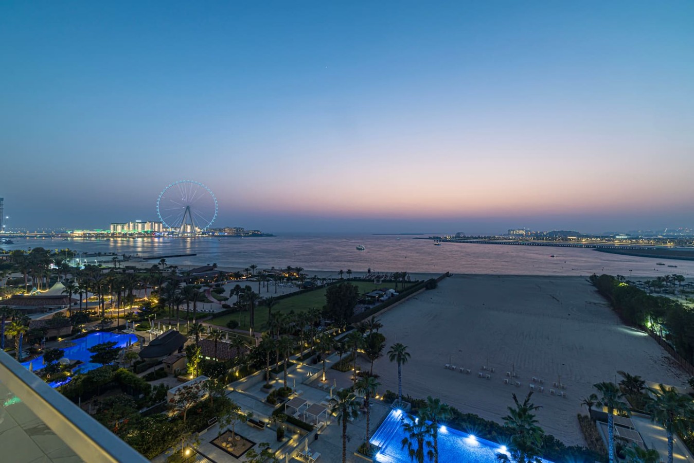 1JBR 2BHK Luxury Sea View w/ Dubai Private Beach