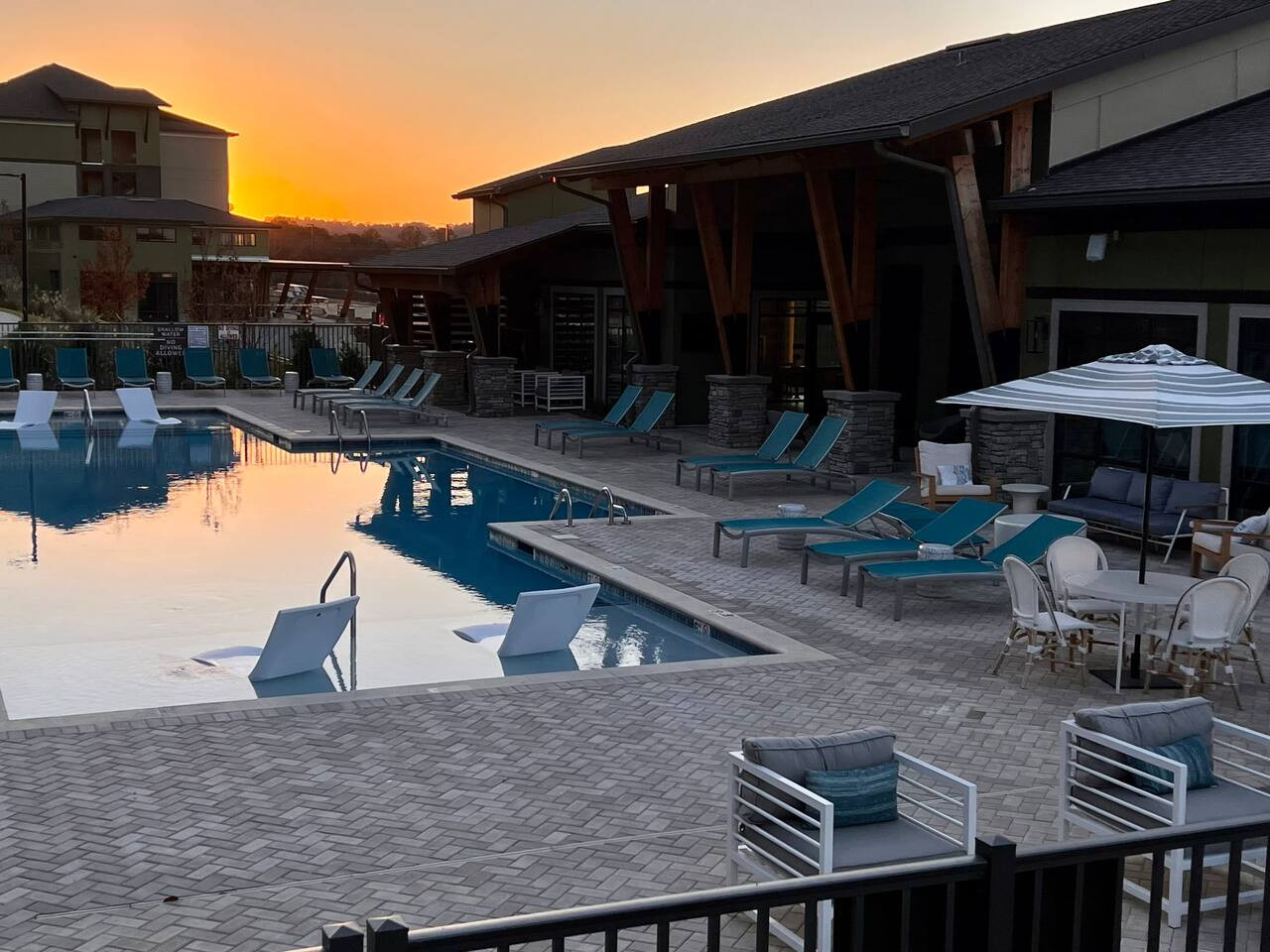 Family Escape W/ Garage, Pool & Park - Hoover, AL