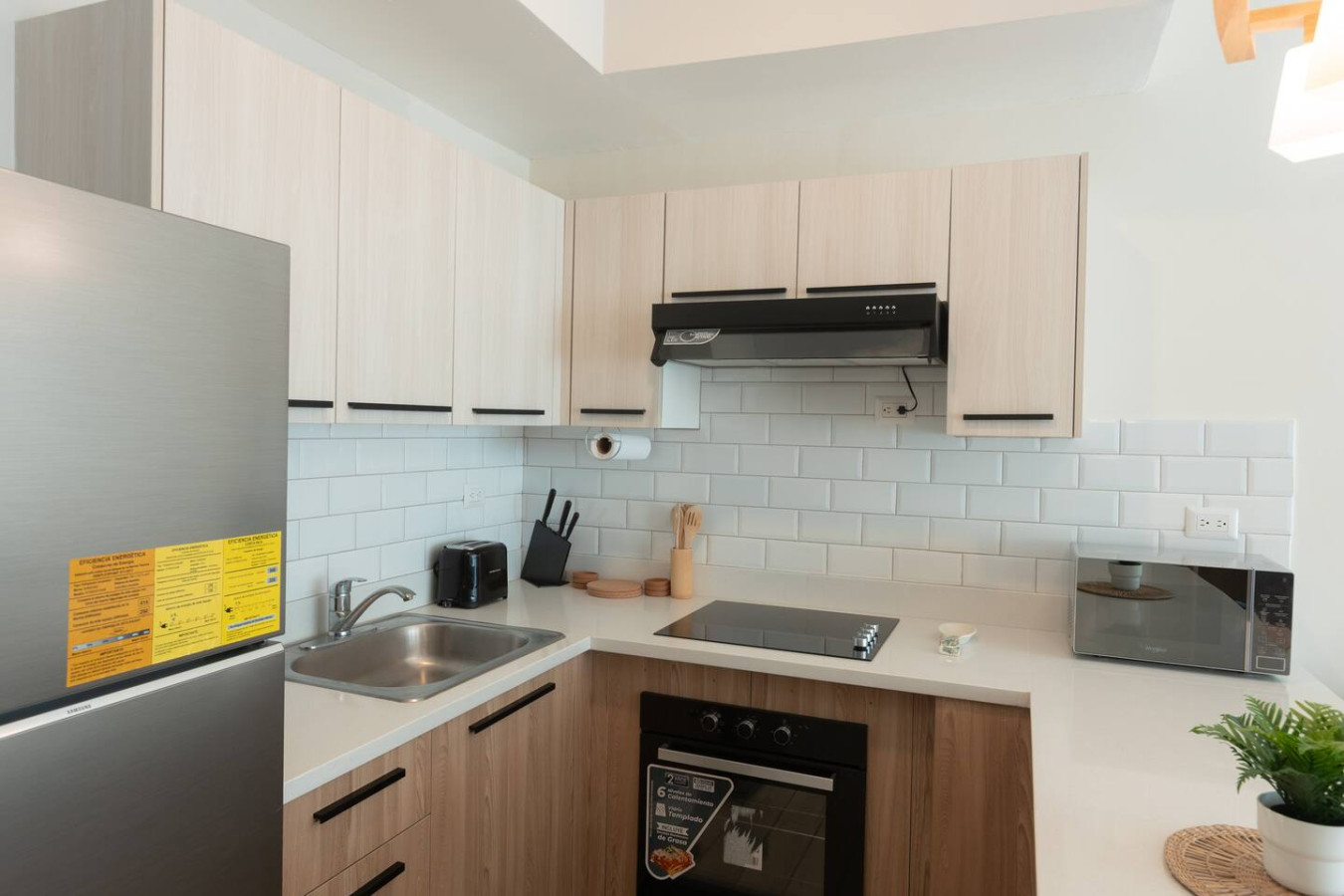 Oasis Retreat | Sleeps 4 | Free Airport Transfer 6