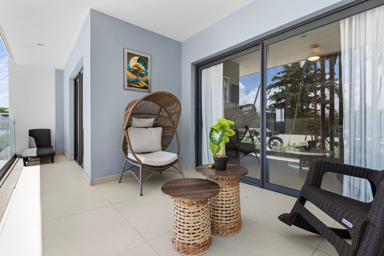 2BR/2BA • 2 Pools • Electricity Included 5