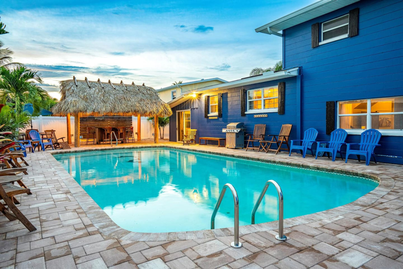 Heated Pool And Tiki Bar - Spacious Beach House Retreat - Cocoa Beach, FL