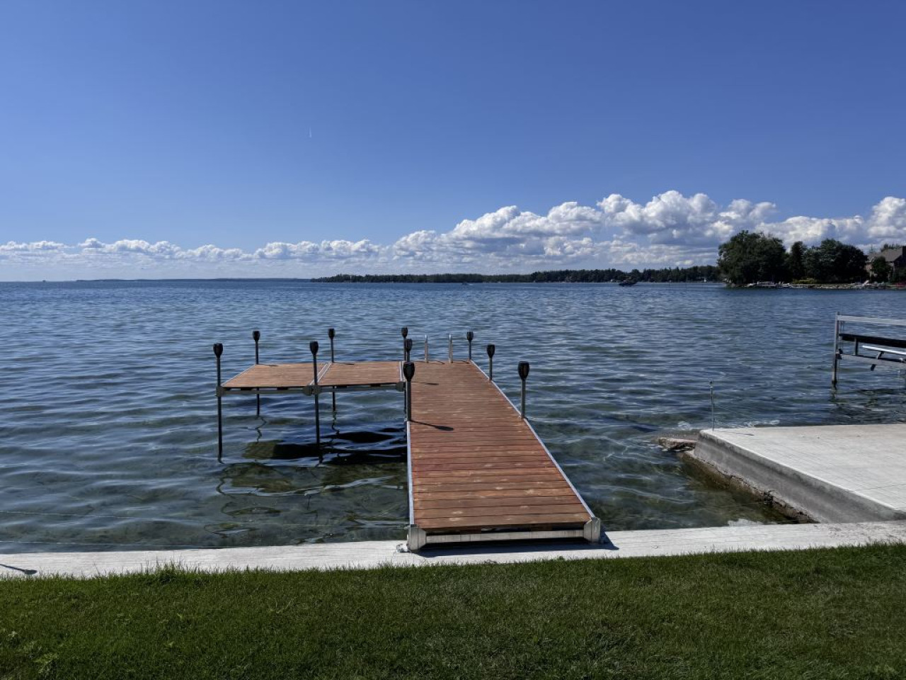 Lakeside Escape in Ramara | Private Water Access 36