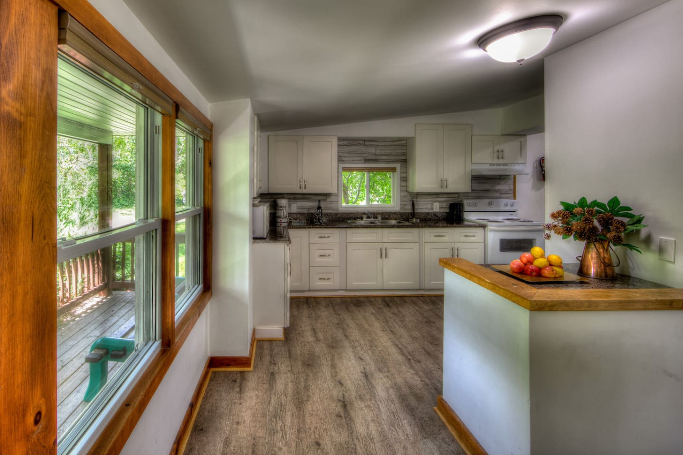 Unique Very Private Cottage, Private Beach Access, BBQ,HT | Photo 4