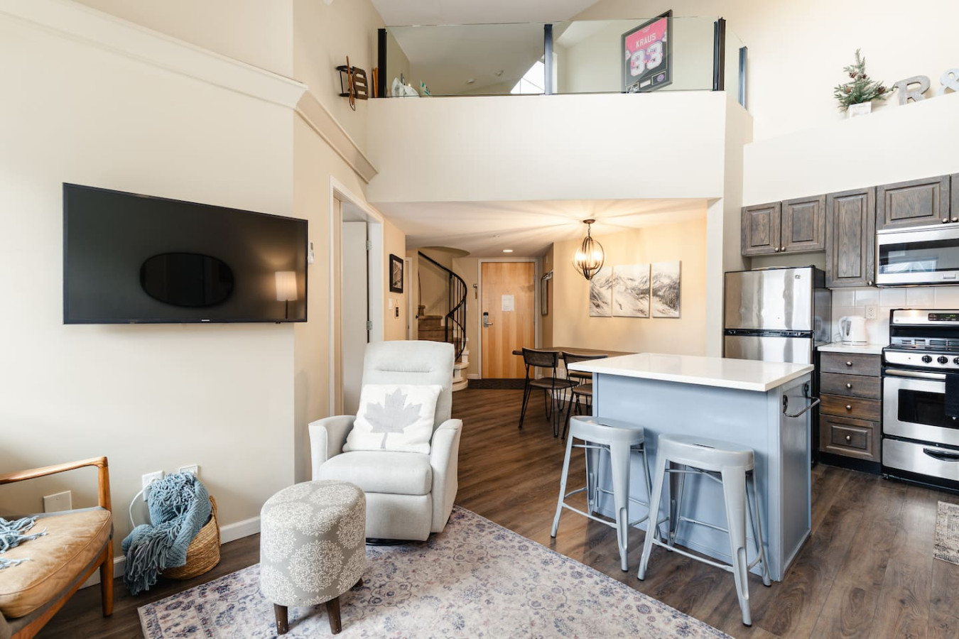 Heart of the Village - Luxury 1 Bedroom + loft | Photo 10
