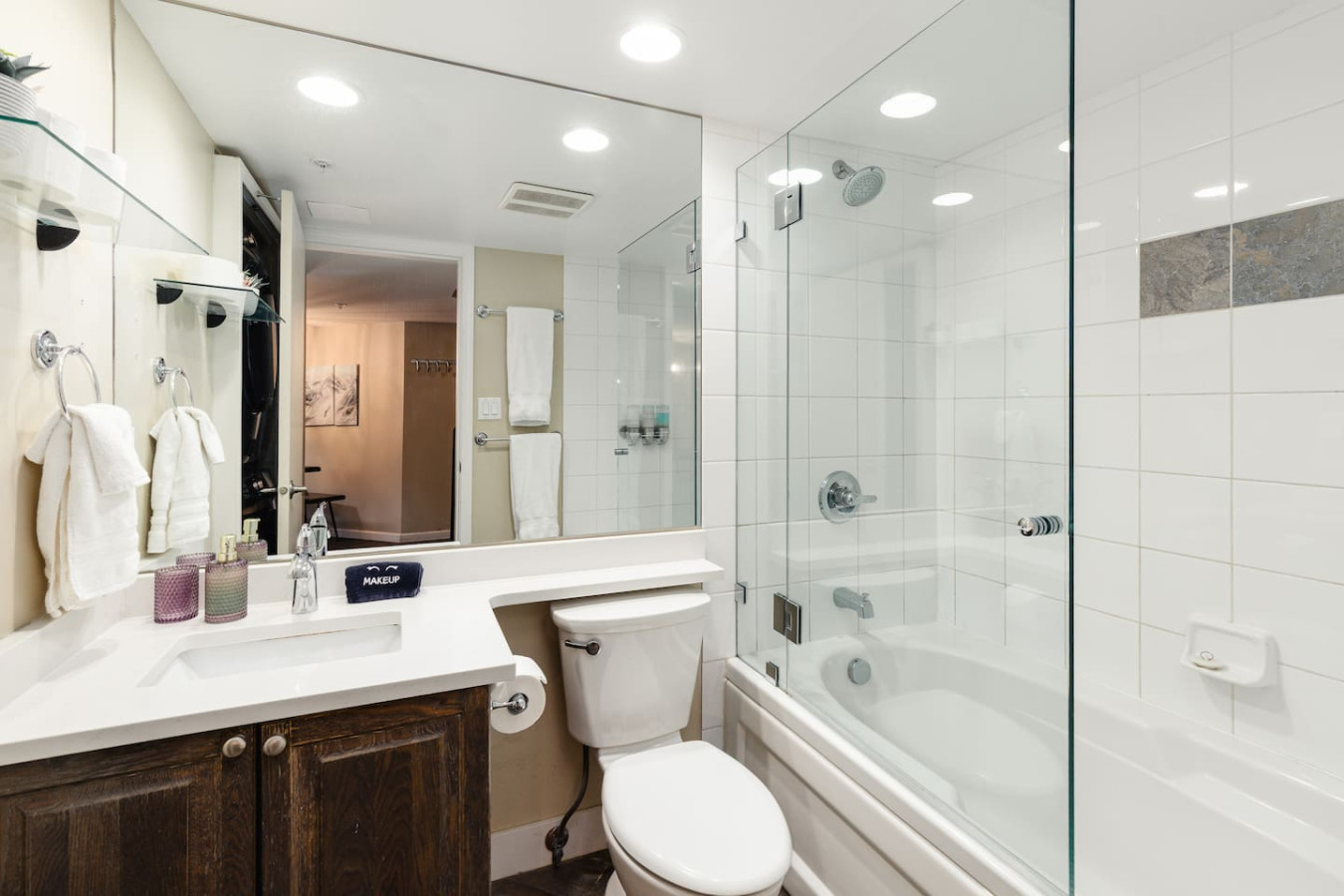 Heart of the Village - Luxury 1 Bedroom + loft | Photo 15