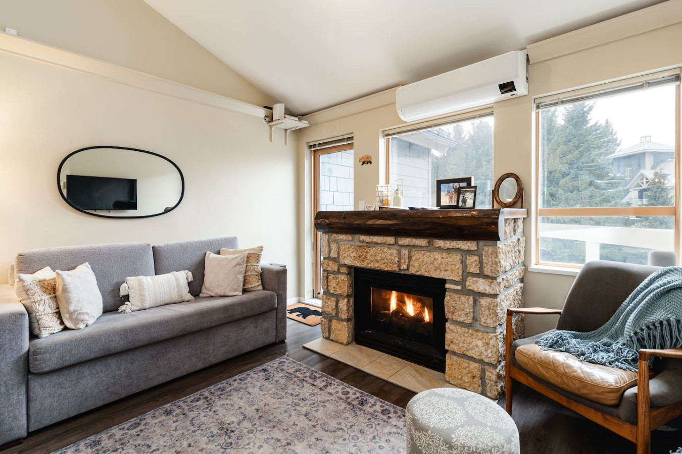 Heart of the Village - Luxury 1 Bedroom + loft | Photo 6